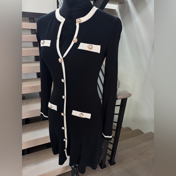 New Chic Black and White Long Sleeve Dress size S - Picture 4 of 7